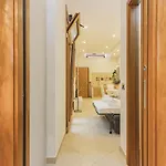 Apartament Cafiero *